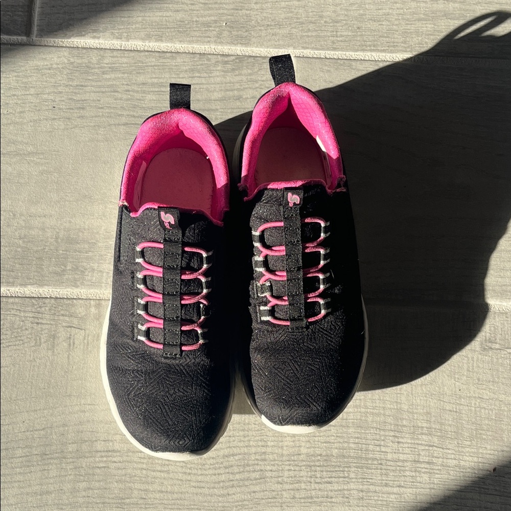 Sleek Black and Pink Women's Sneakers